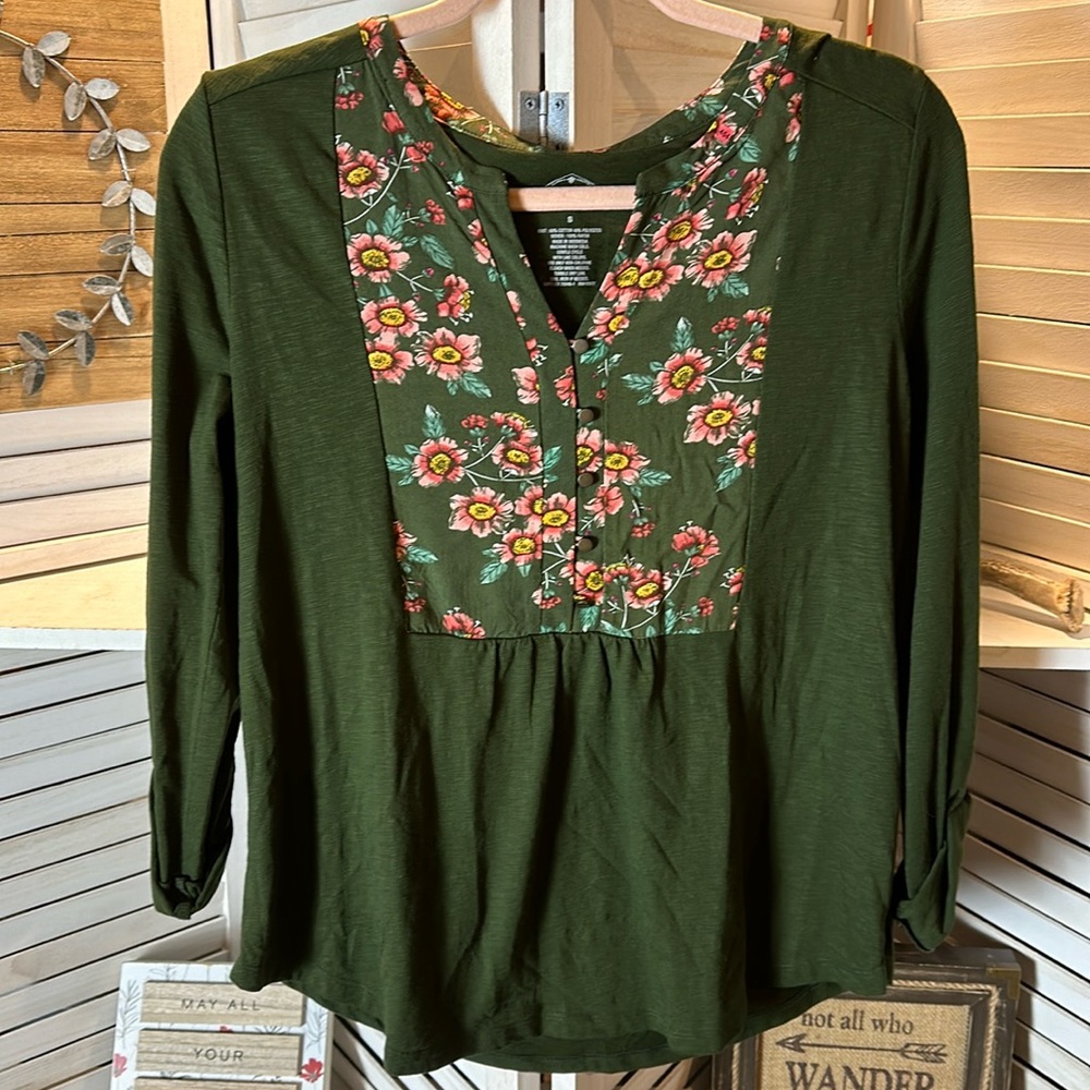 St. John's Bay Green and Floral Blouse